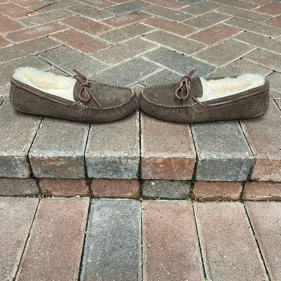 UGG brown suede mocassins - Picture 11 of 12